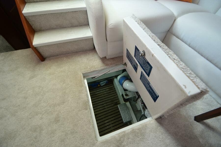 1995 Ocean 48 Cockpit Motor Yacht