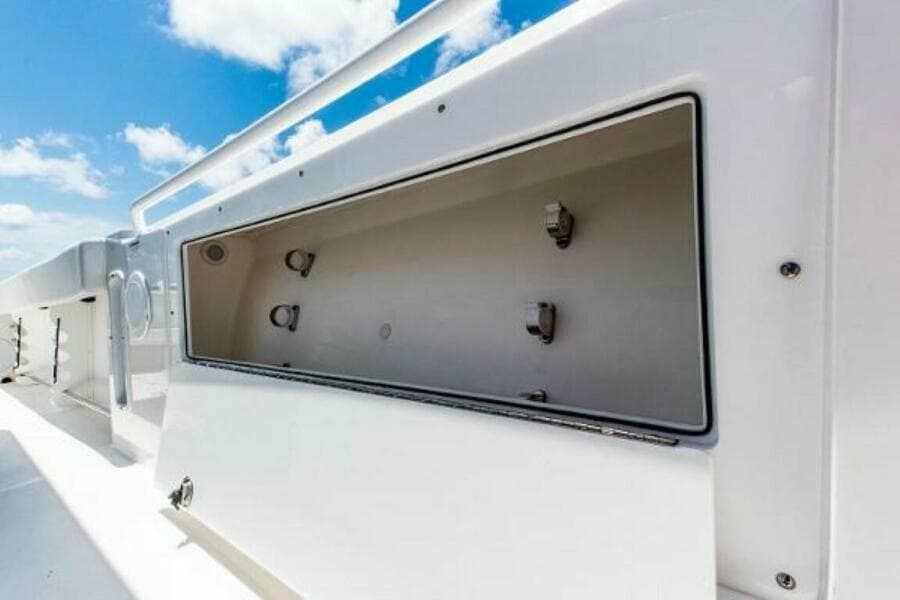 2025 Edgewater 325CC