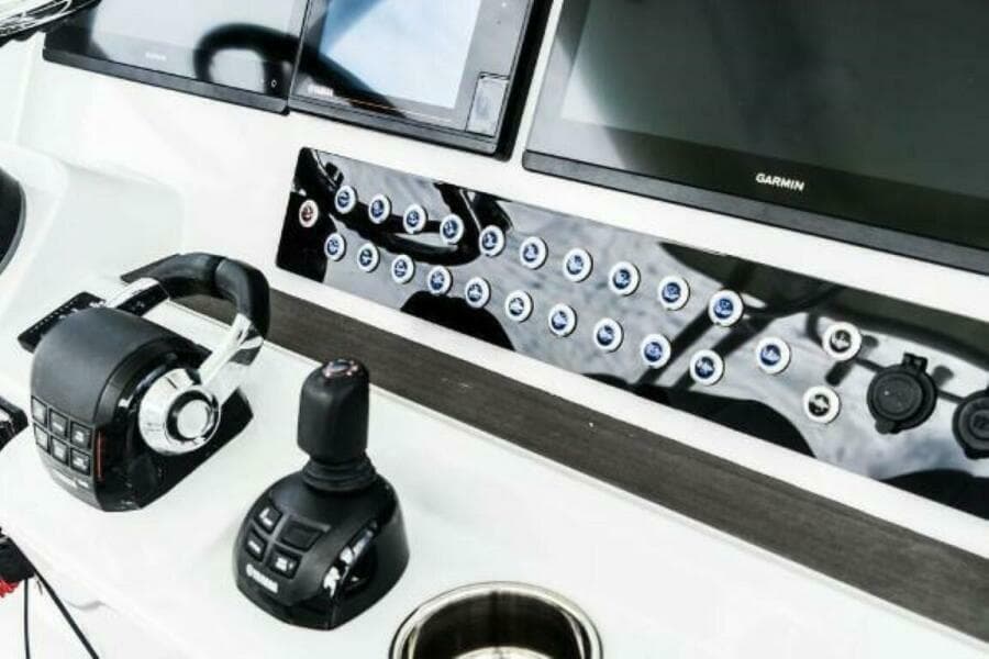 2025 Edgewater 340CC