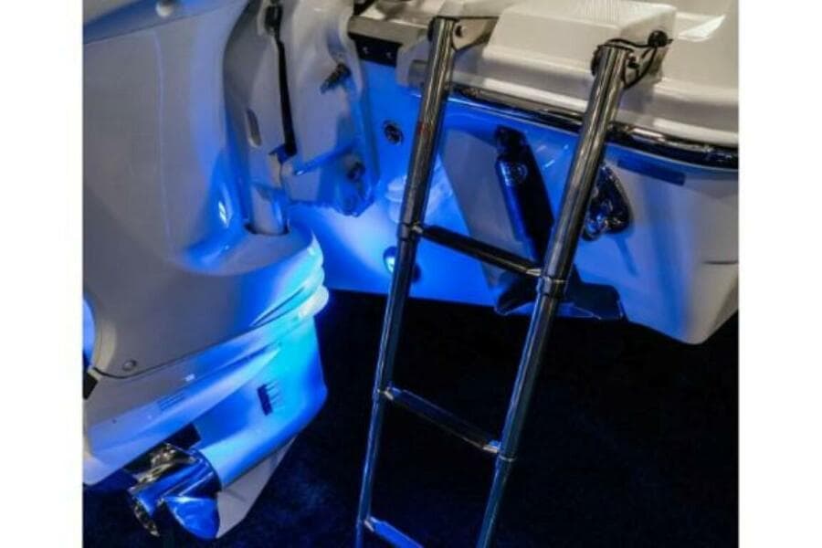 2025 Edgewater 262CX