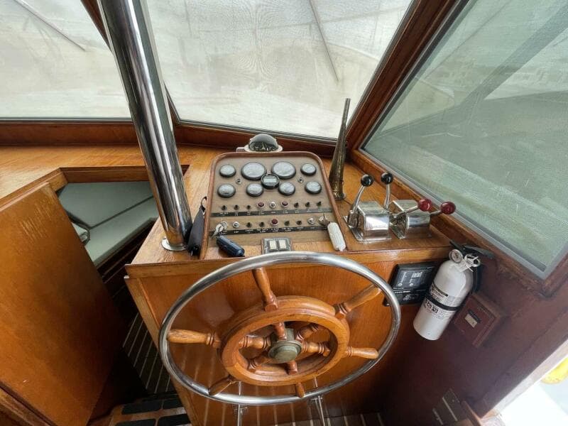 1985 DeFever 40 Offshore Cruiser