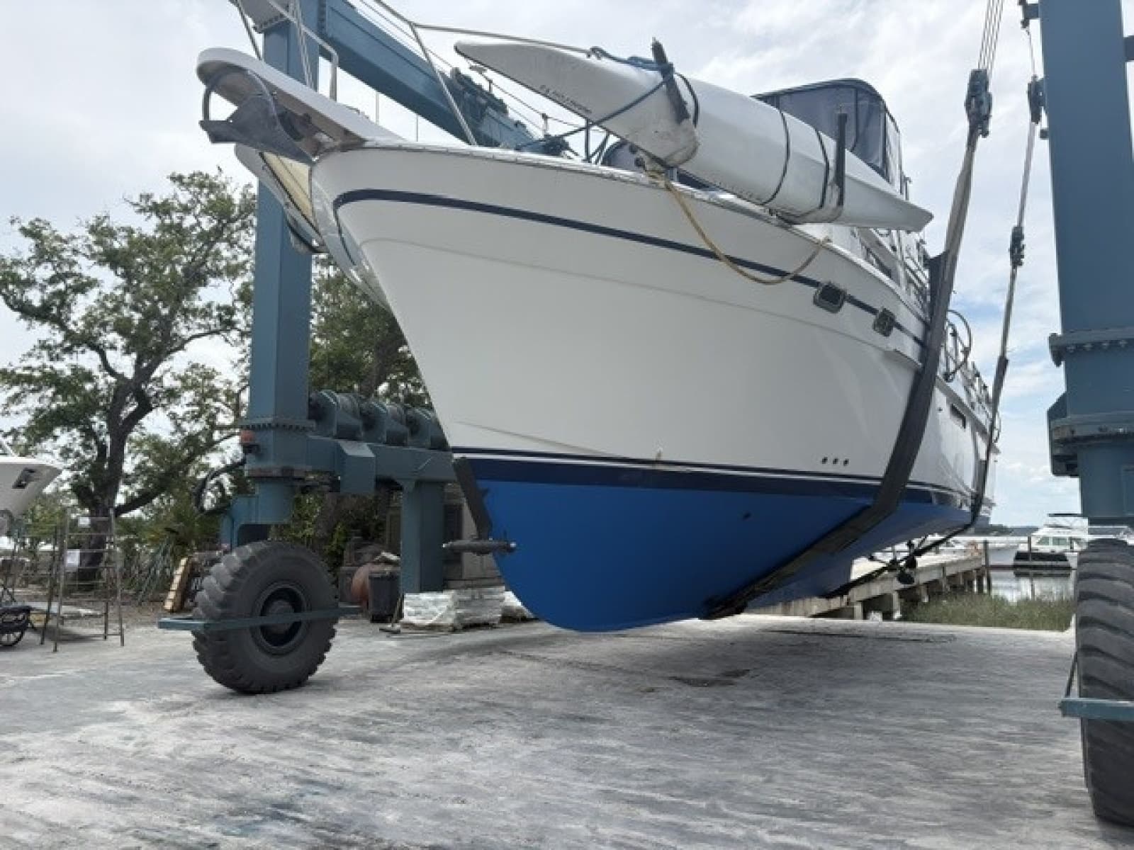 1985 DeFever 40 Offshore Cruiser - Photo 48