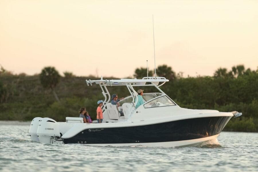 2025 Edgewater 280CX