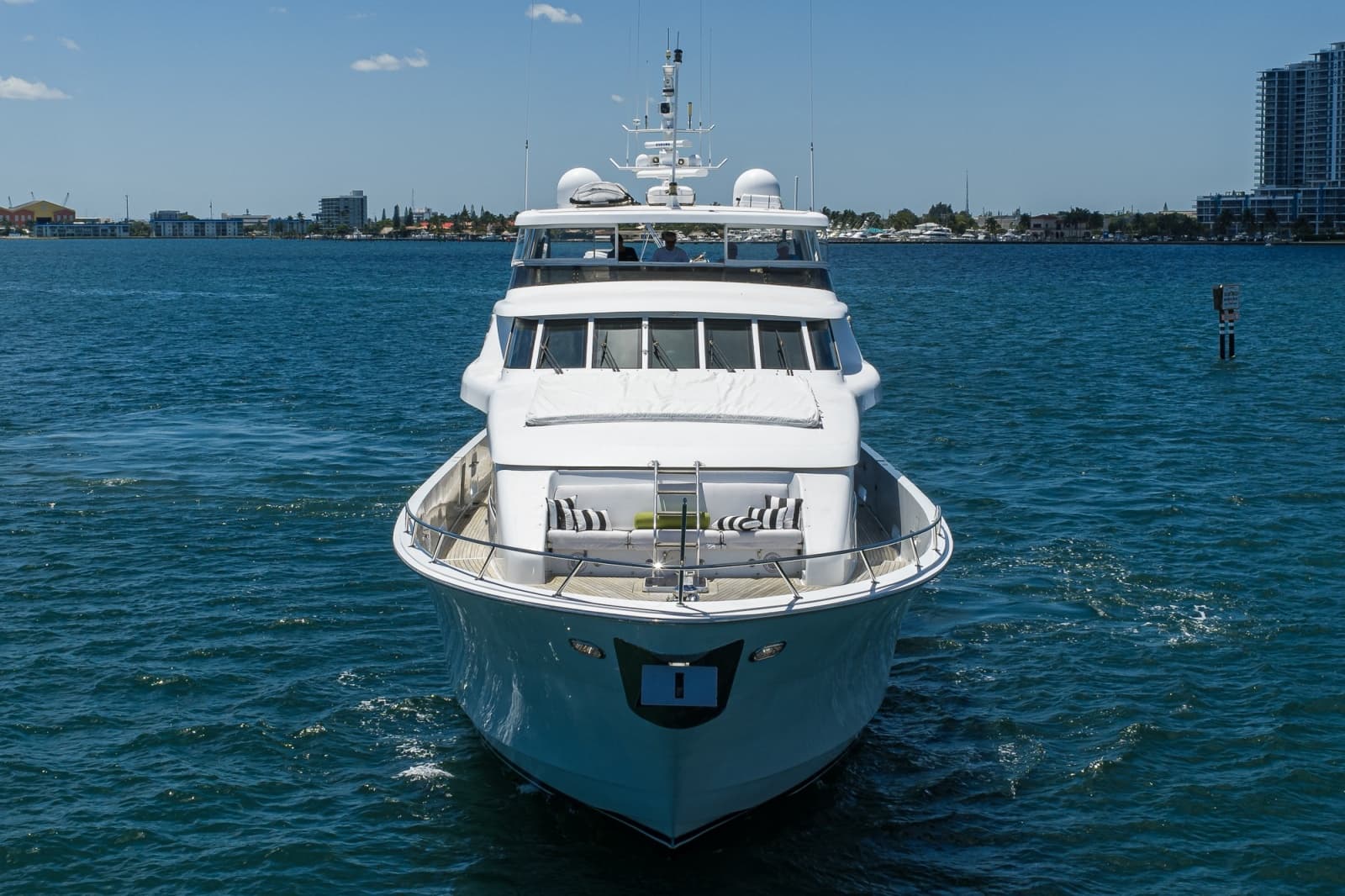 2005 Hatteras 100 Motor Yacht - Photo 64