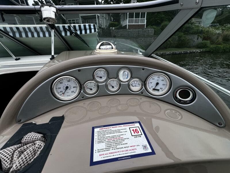 2007 Larson Cabrio 274