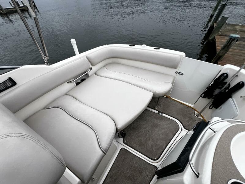 2007 Larson Cabrio 274