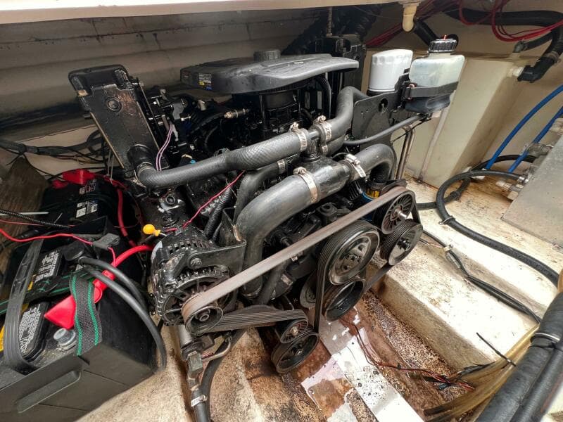 2007 Larson Cabrio 274