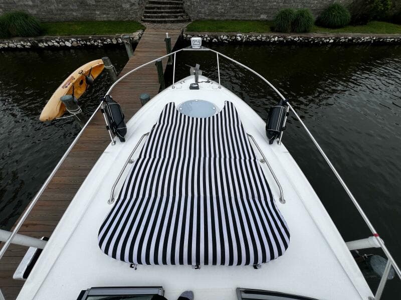 2007 Larson Cabrio 274