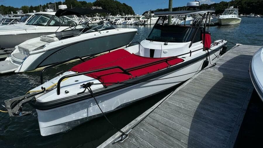 2022 Axopar 28 T-Top