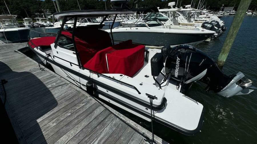 2022 Axopar 28 T-Top