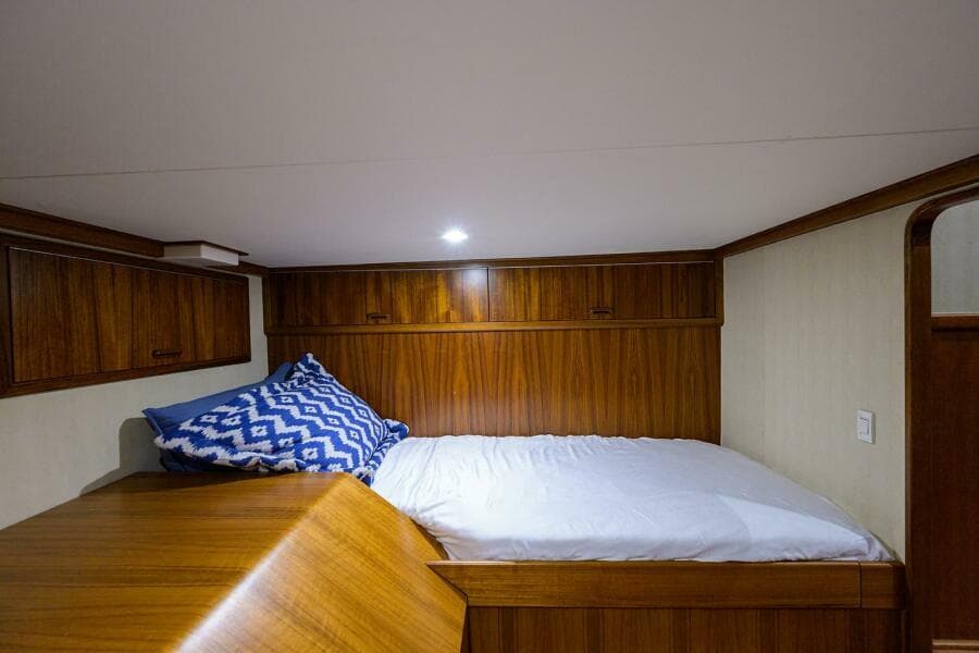 Aft Stateroom Starboard Berth (pre TV)