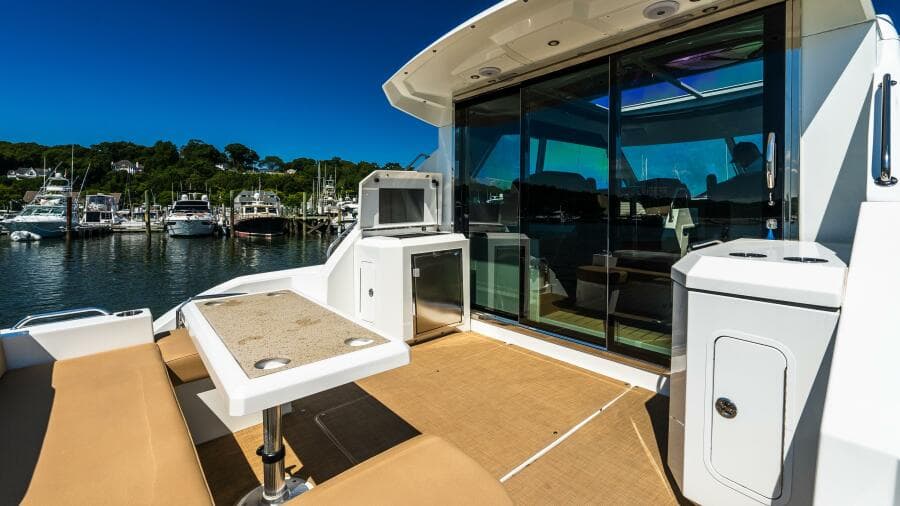 2013 Cruisers 48 Cantius