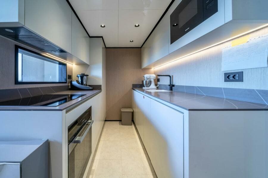 2024 Wider Yachts WiderCat 92