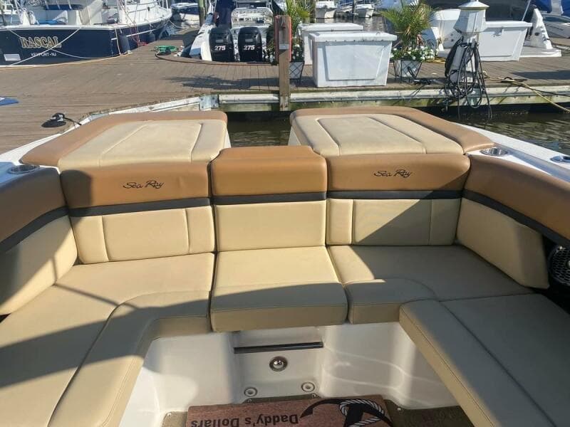 2014 Sea Ray 270 SLX