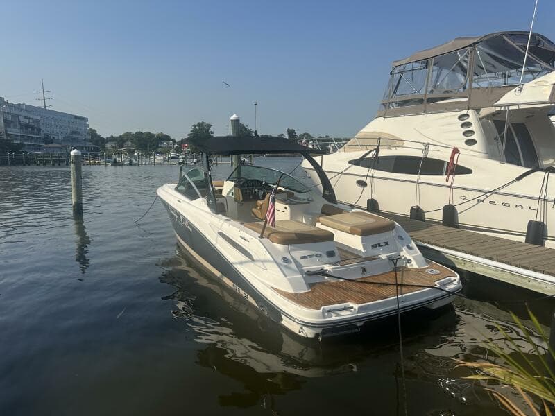2014 Sea Ray 270 SLX