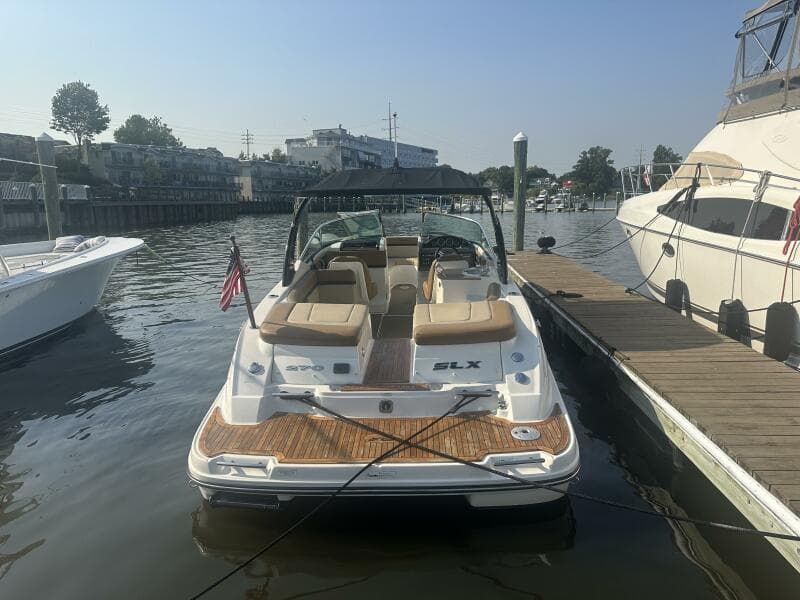 2014 Sea Ray 270 SLX