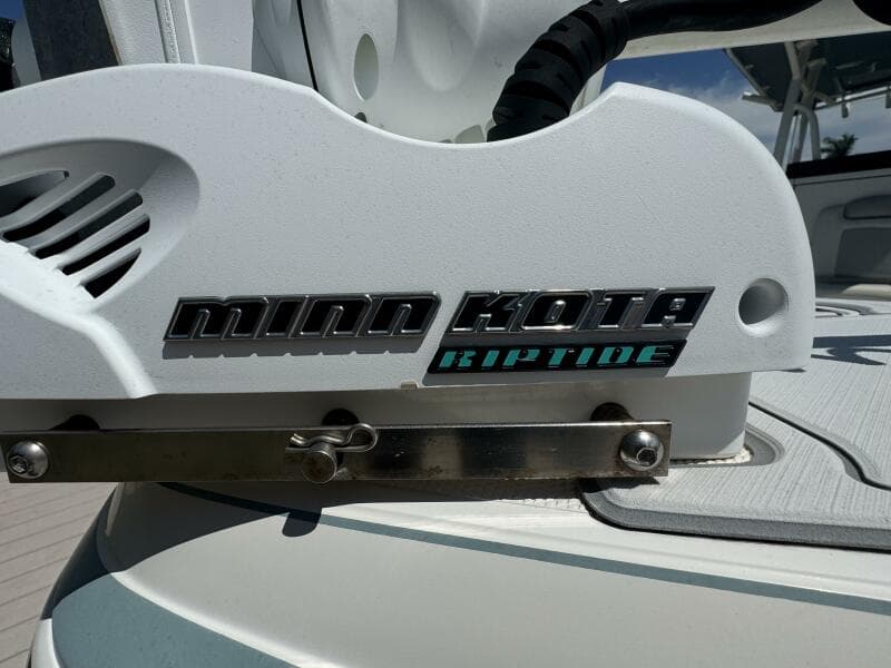 2019 Ranger 2360 Bay Ranger