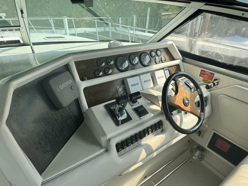 1995 Sea Ray Express Cruiser