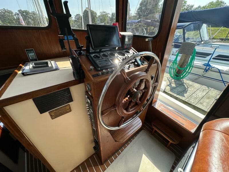 1985 Nordic Tugs 32 - Photo 19