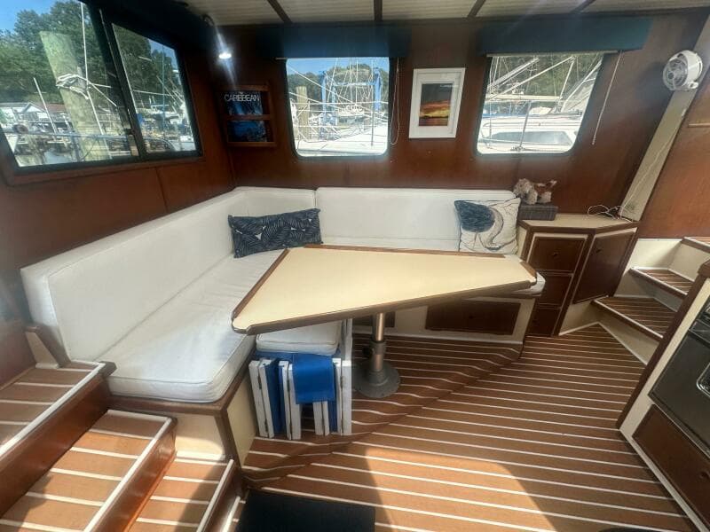 1985 Nordic Tugs 32 - Photo 10