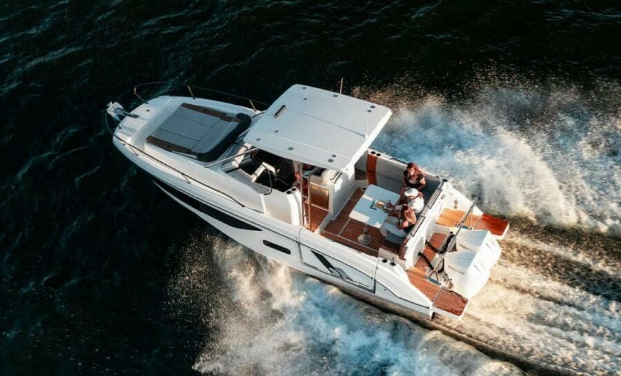 2025 Beneteau Flyer 9 SunDeck
