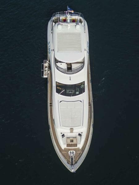 2017 Sunseeker 95 Yacht