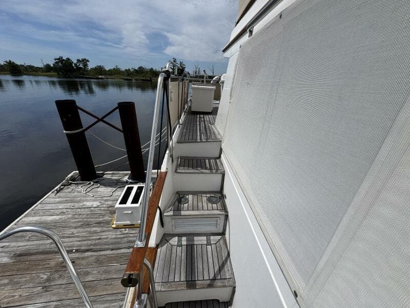 1989 Grand Banks 42 Motor Yacht