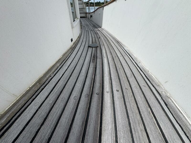 1989 Grand Banks 42 Motor Yacht