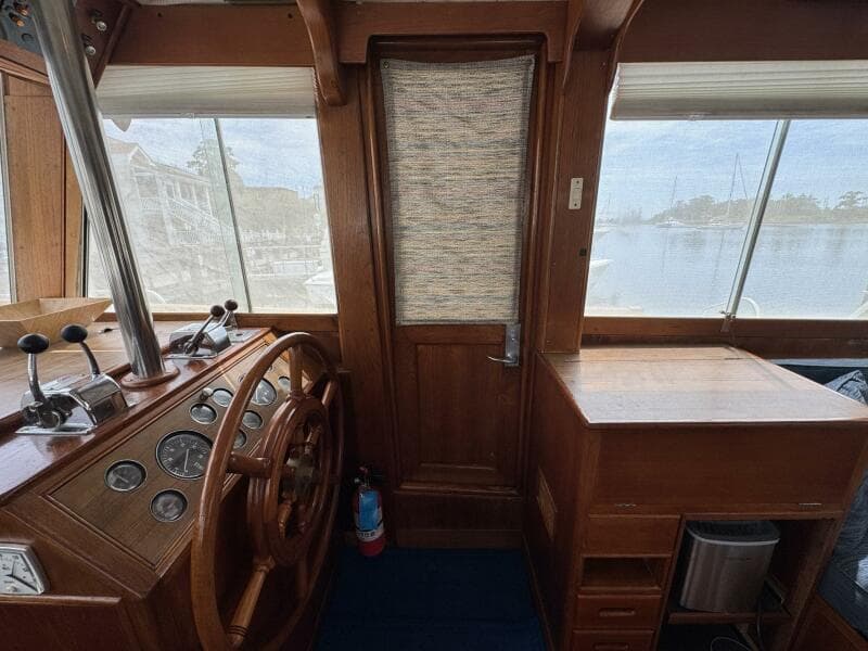 1989 Grand Banks 42 Motor Yacht