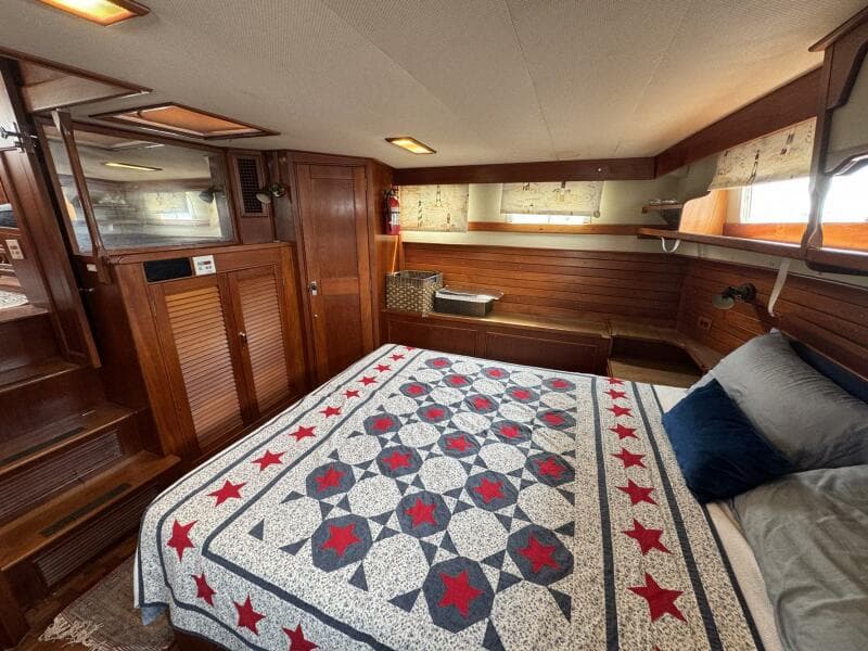 1989 Grand Banks 42 Motor Yacht