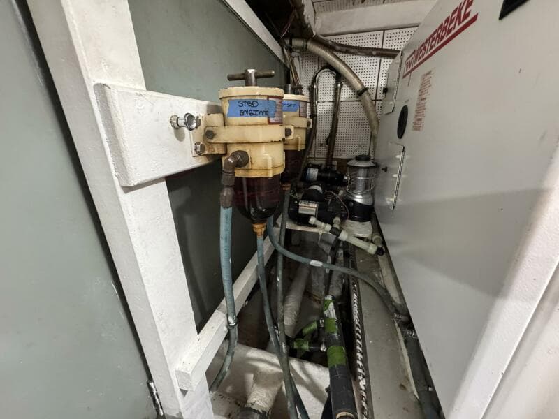 1989 Grand Banks 42 Motor Yacht