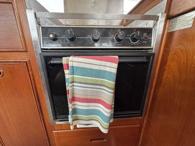 1989 Grand Banks 42 Motor Yacht