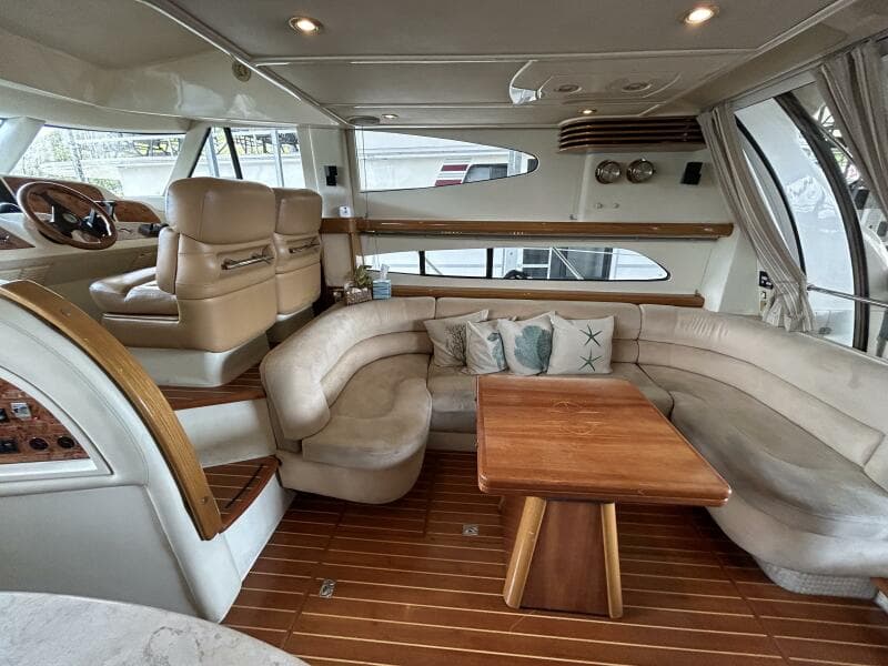 47' Sealine salon starboard