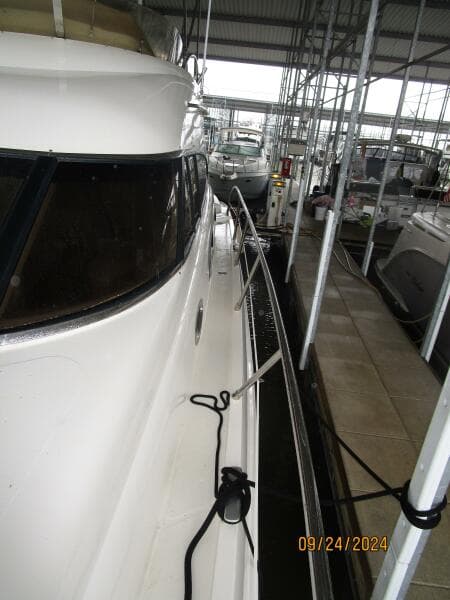 47' Sealine port side deck1