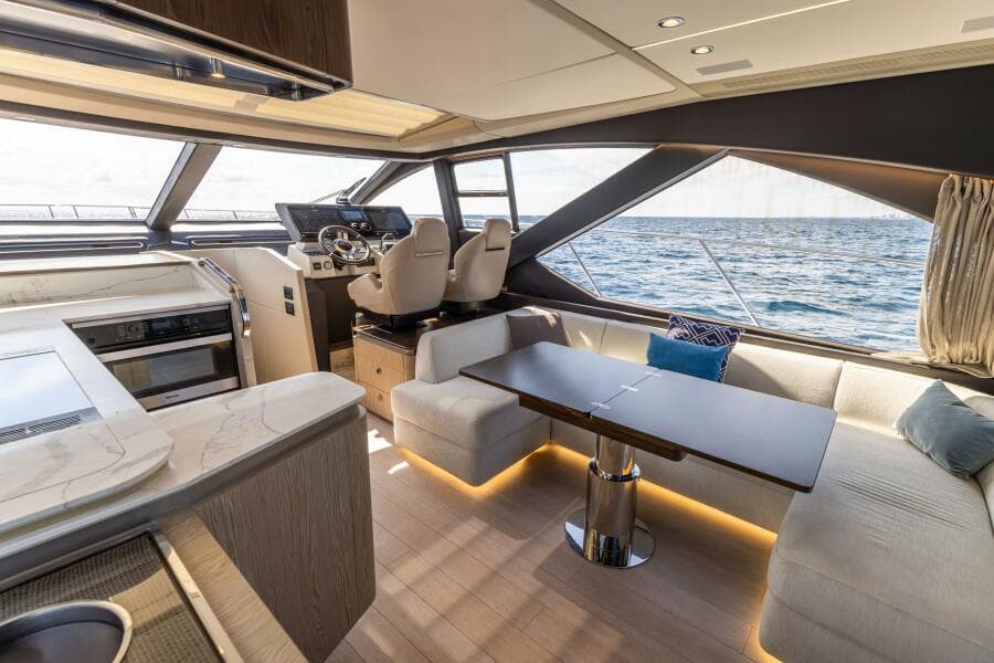 2021 Azimut S6 Sport Fly