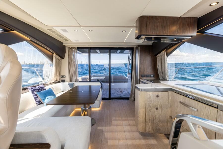 2021 Azimut S6 Sport Fly