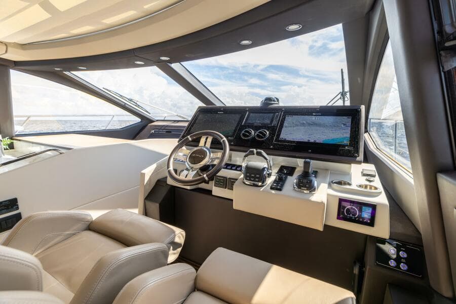 2021 Azimut S6 Sport Fly