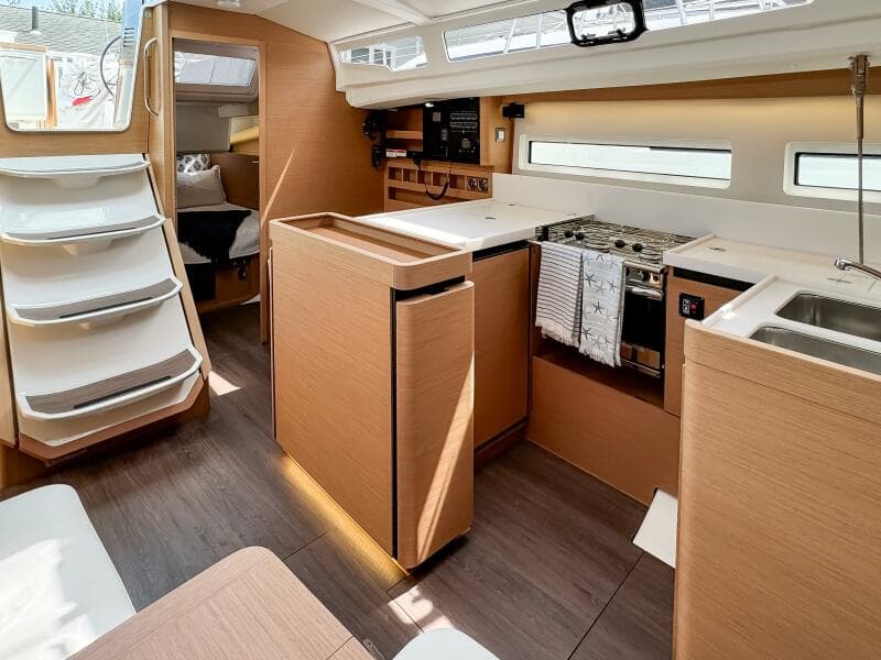 2023 Jeanneau Sun Odyssey 440 #442