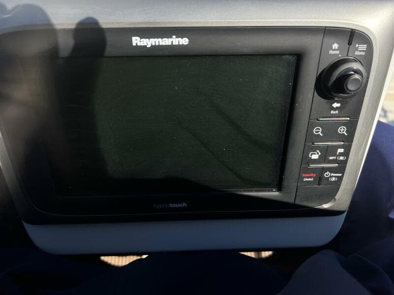 Raymarine e95 9inch