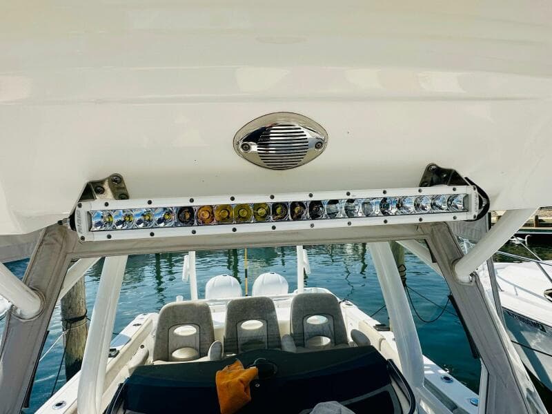 2019 Sea Fox 328 Commander