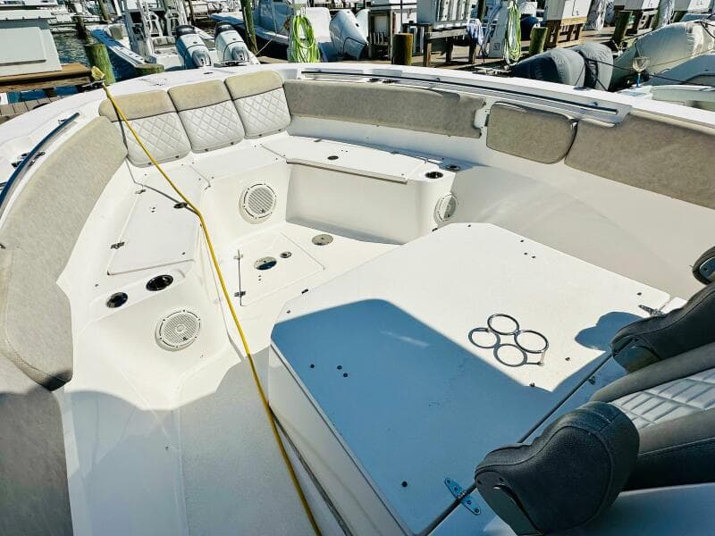 2019 Sea Fox 328 Commander