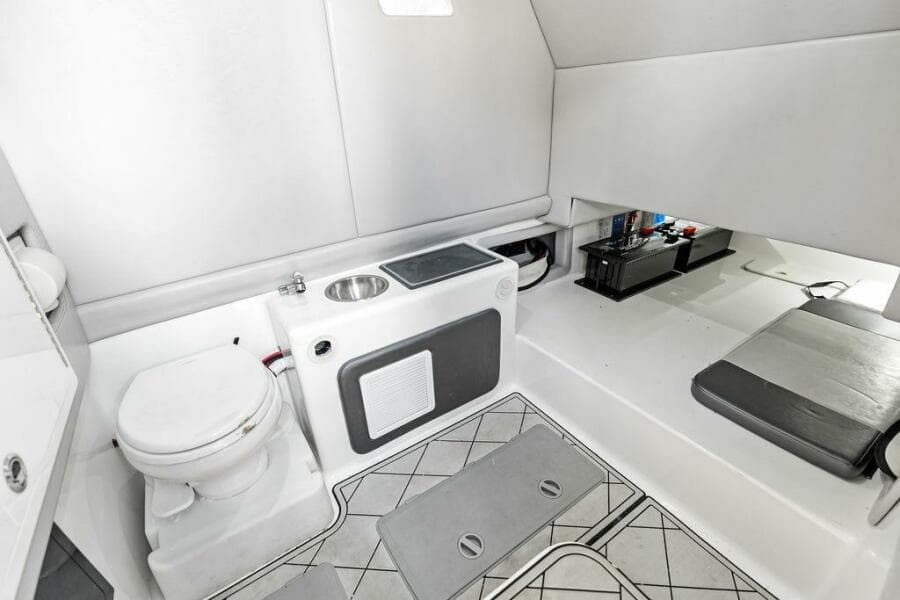 2020 Front Runner 39 CC