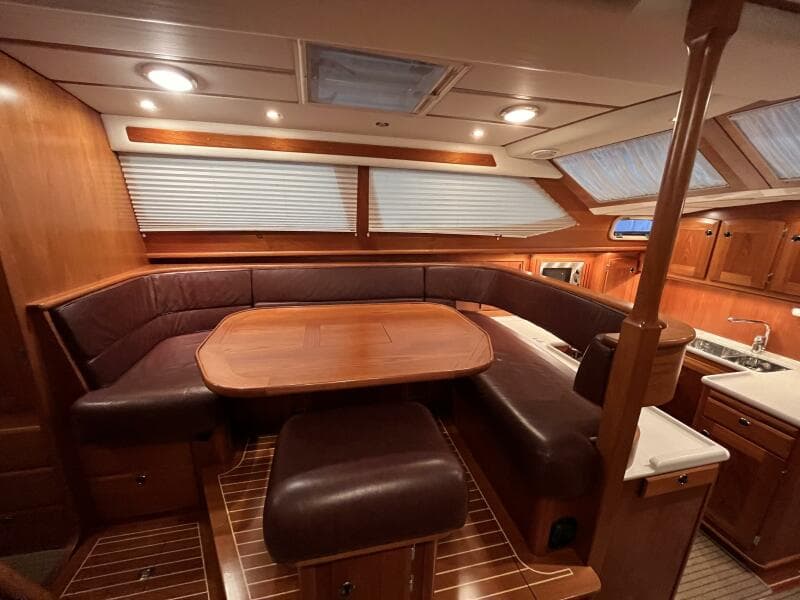2003 Fantasi 44 Pilot House