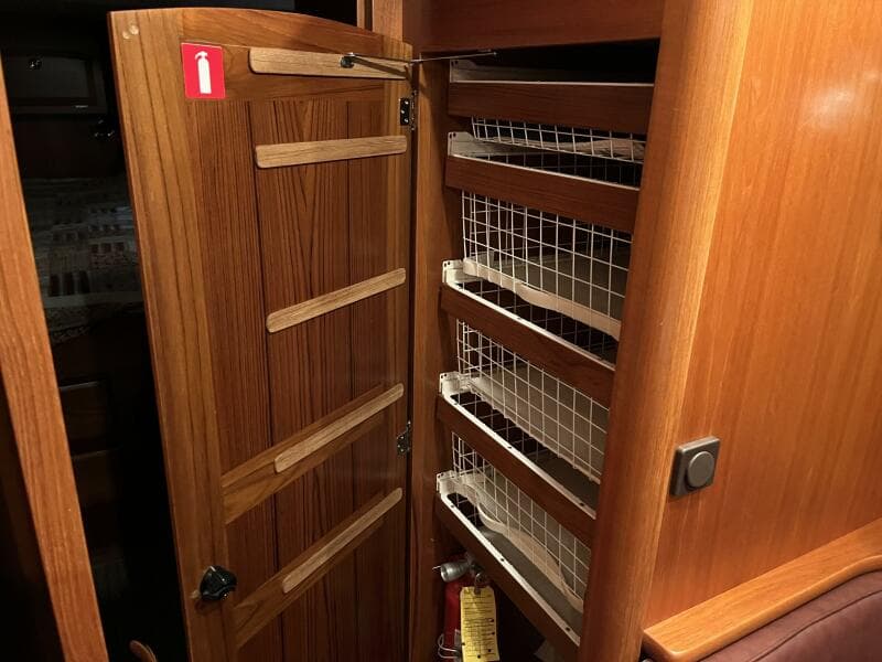 2003 Fantasi 44 Pilot House