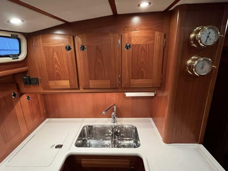 2003 Fantasi 44 Pilot House
