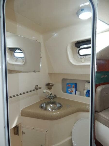 1998 Pursuit 3000 Express