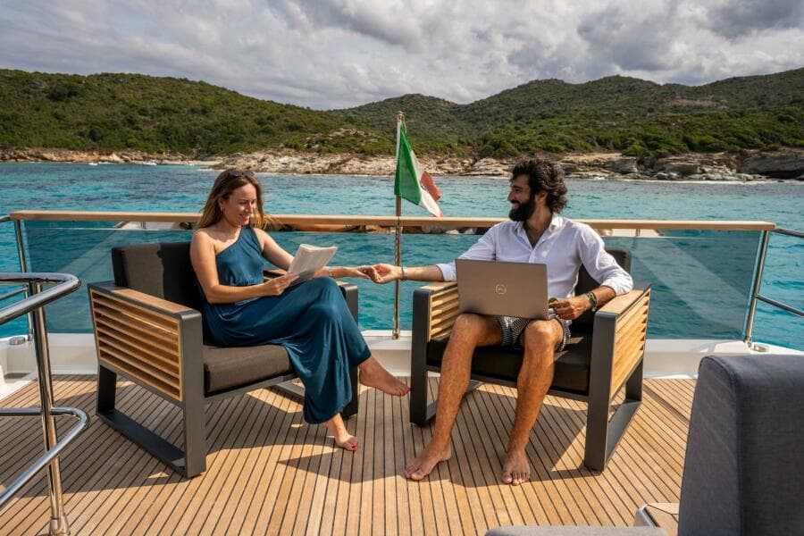 2026 Beneteau Grand Trawler 63