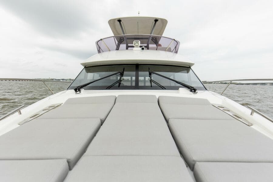 2023 Prestige 460 Flybridge "Pass-N-Bye"