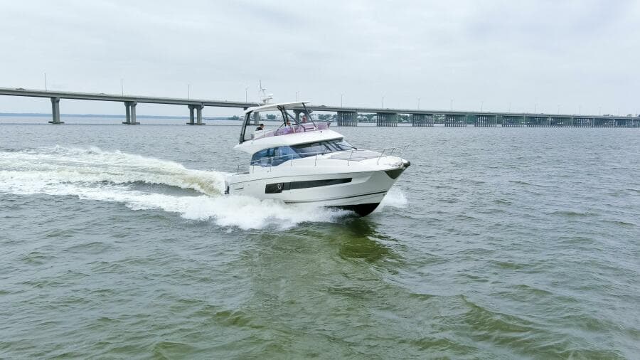 2023 Prestige 460 Flybridge "Pass-N-Bye"