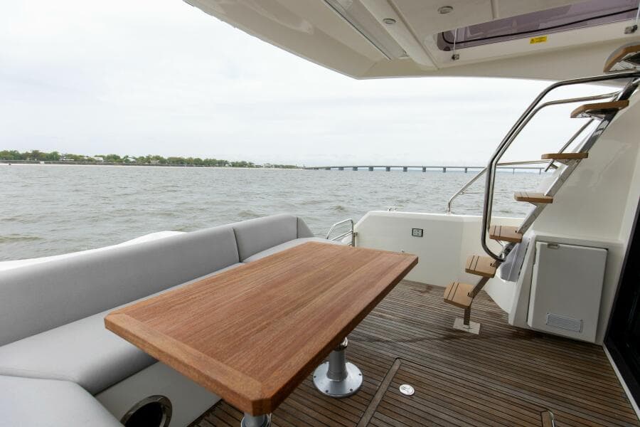 2023 Prestige 460 Flybridge "Pass-N-Bye"